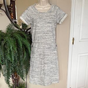 DE Collection Gray Sweatshirt Dress Short Sleeves Cinched Waist Zip Pockets